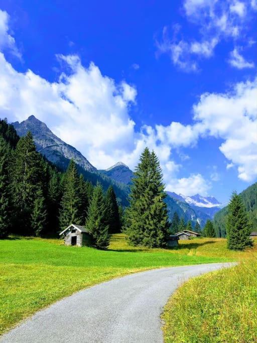 Haus Am Lechweg Lägenhet Reutte Exteriör bild