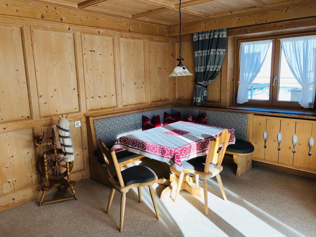 Haus Am Lechweg Lägenhet Reutte Exteriör bild